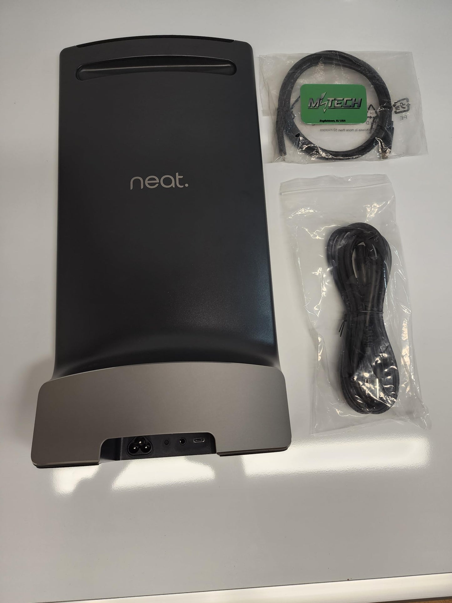 M Tech Neat Video Conferencing Device with Integrated Touch NEATFRAME-SE - 4K UHD Webcam for Meetings